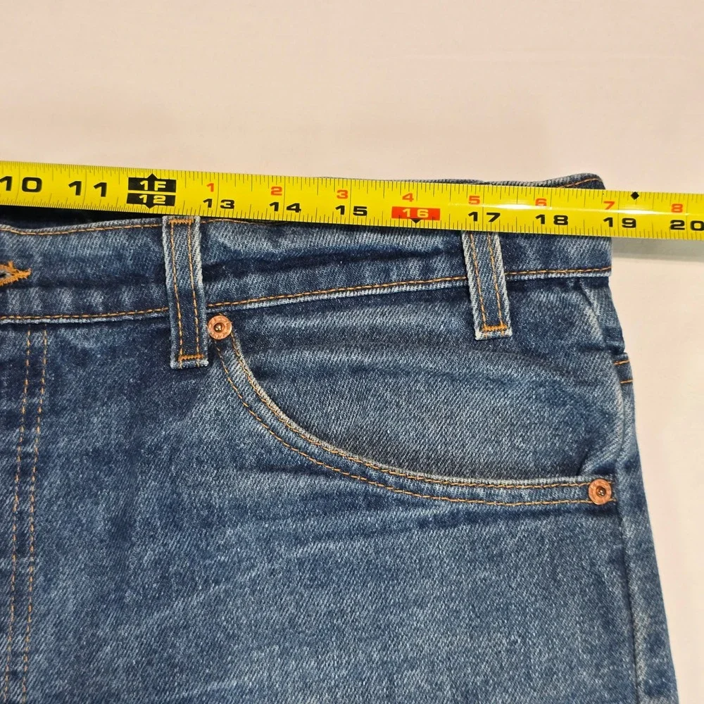 Vintage Levis 505 Mens Straight Leg Jeans Medium Wash Blue Denim 37x32‎ Zip Fly